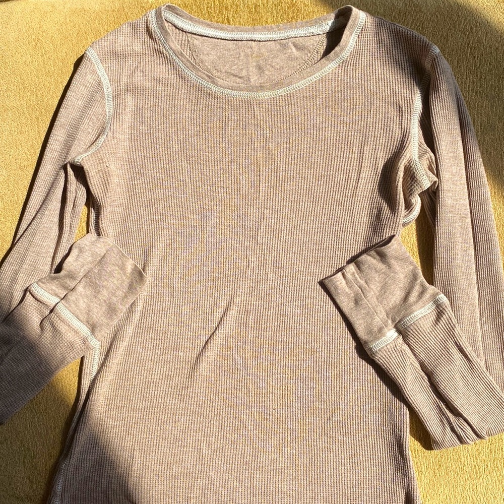 O’Neill knit long sleeve shirt in size XS